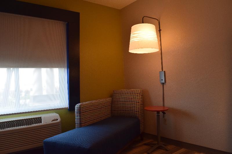 Holiday Inn Express & Suites Sparta Luaran gambar